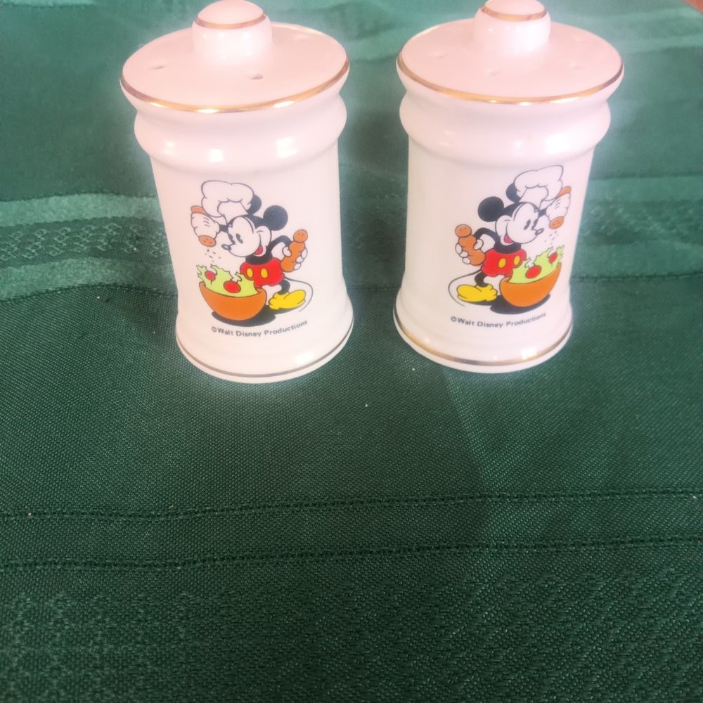 VINTAGE MICKY MOUSE SALT AND PEPPER SHAKERS
